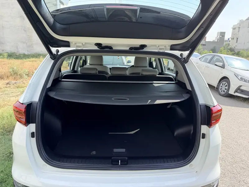 KIA Sportage AWD 2024 | 1st Owner | Genuine | Panoramic Sunroof