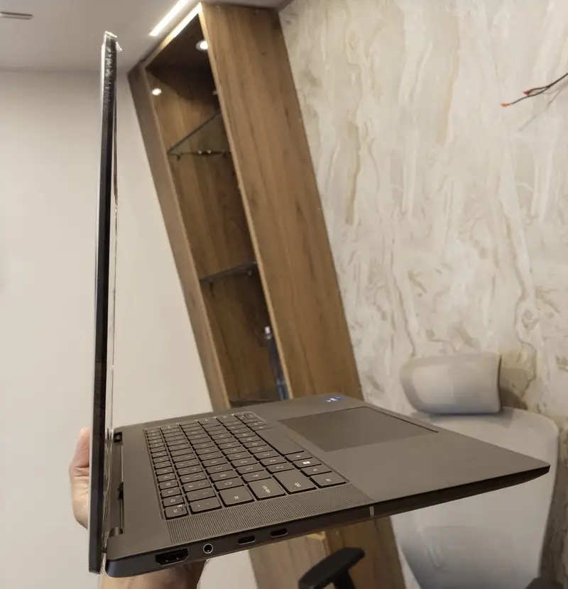 Dell Precision 5680 | i7 13th Gen | 32GB RAM 512GB SSD | 8GB RTX 2000