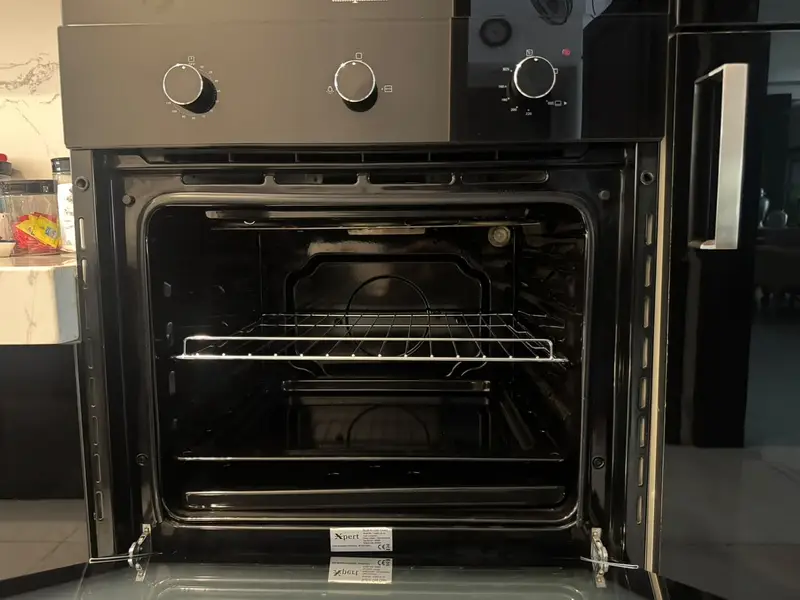 Xpert XGEO-70-1B 70L Gas Oven | Hardly Used, 2 years old