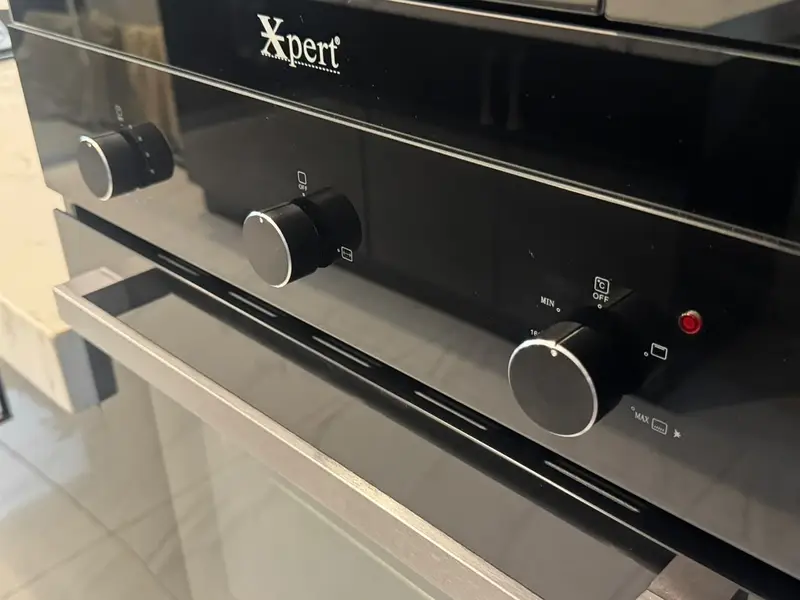 Xpert XGEO-70-1B 70L Gas Oven | Hardly Used, 2 years old