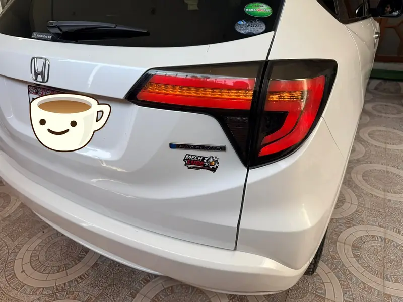 Honda Vezel Hybrid Z 2014