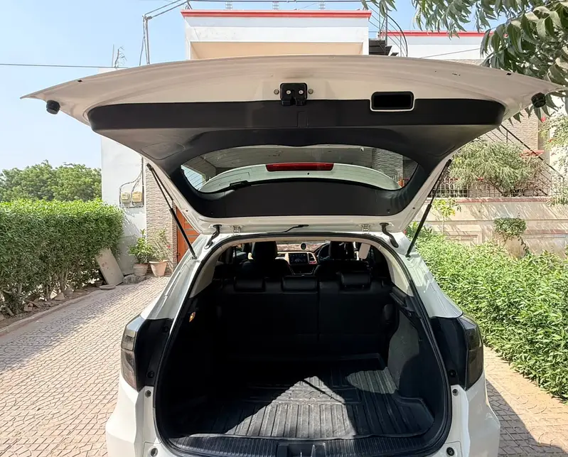 Honda Vezel Hybrid Z 2014