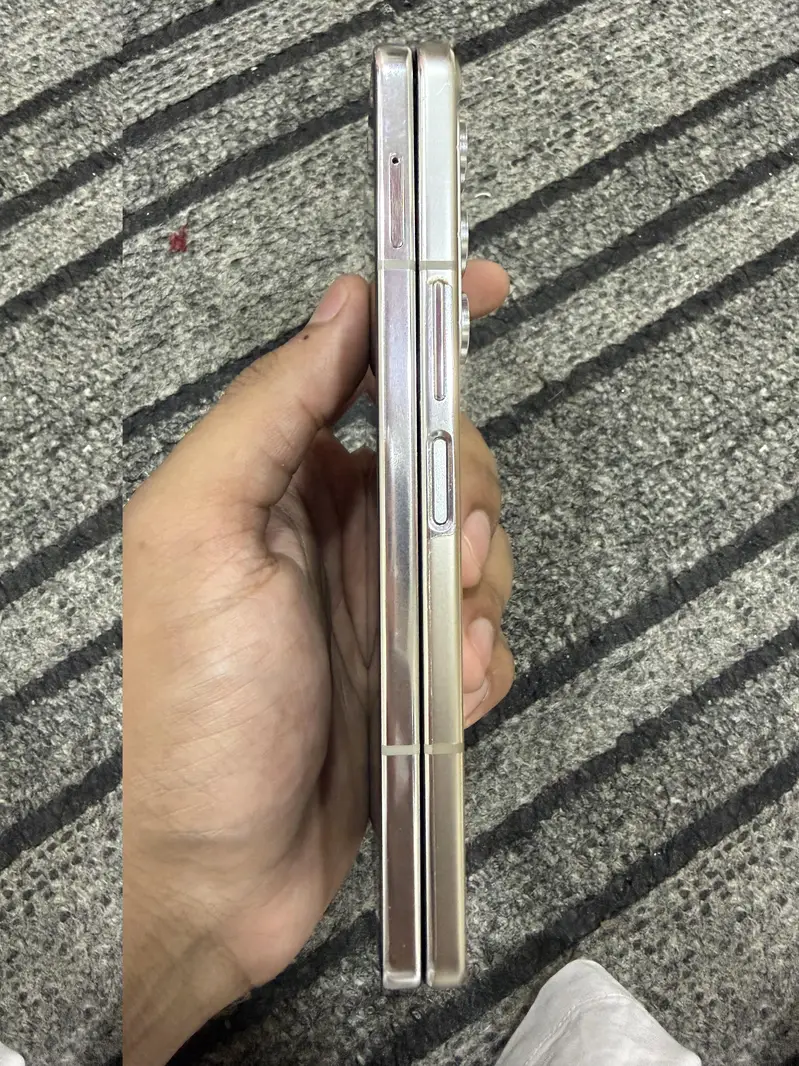 Samsung Mobile Z Flip 5