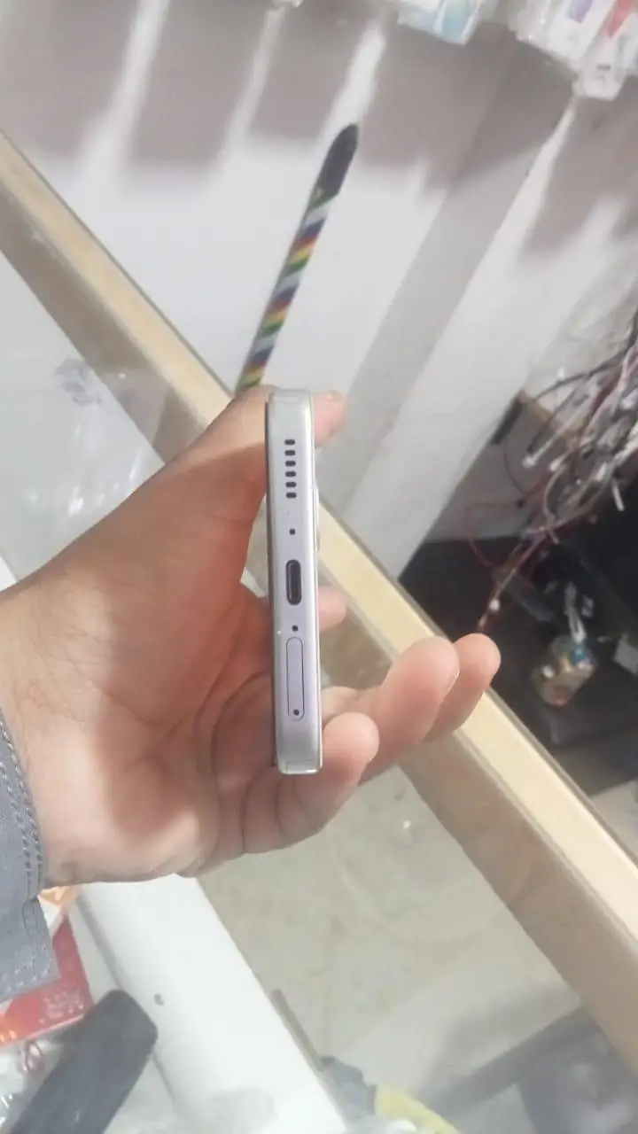 vivo y500